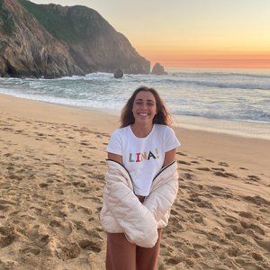 Meet your Posher, Lina